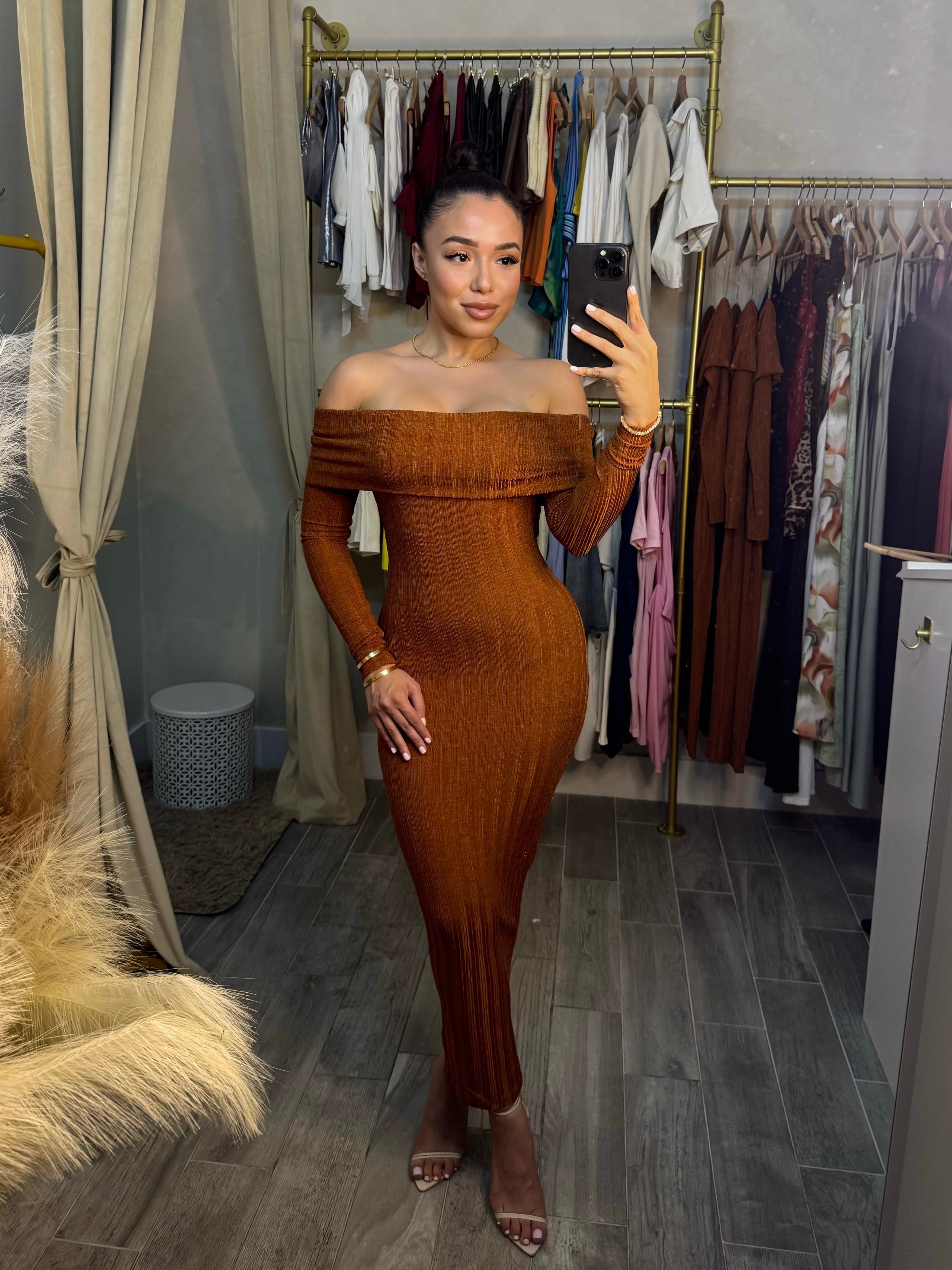 ALL THE FEELS OFF SHOULDER MAXI