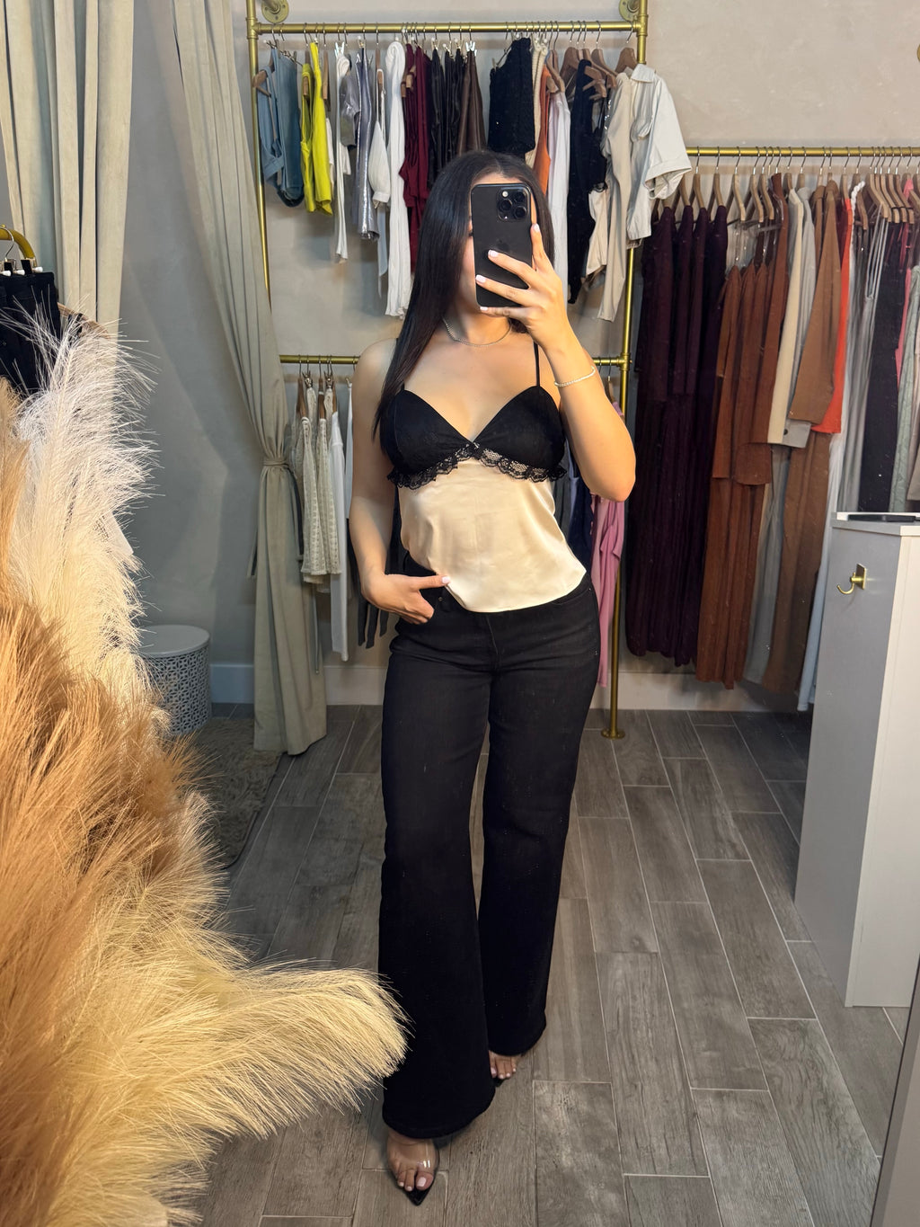 BLACK WIDE LEG JEANS