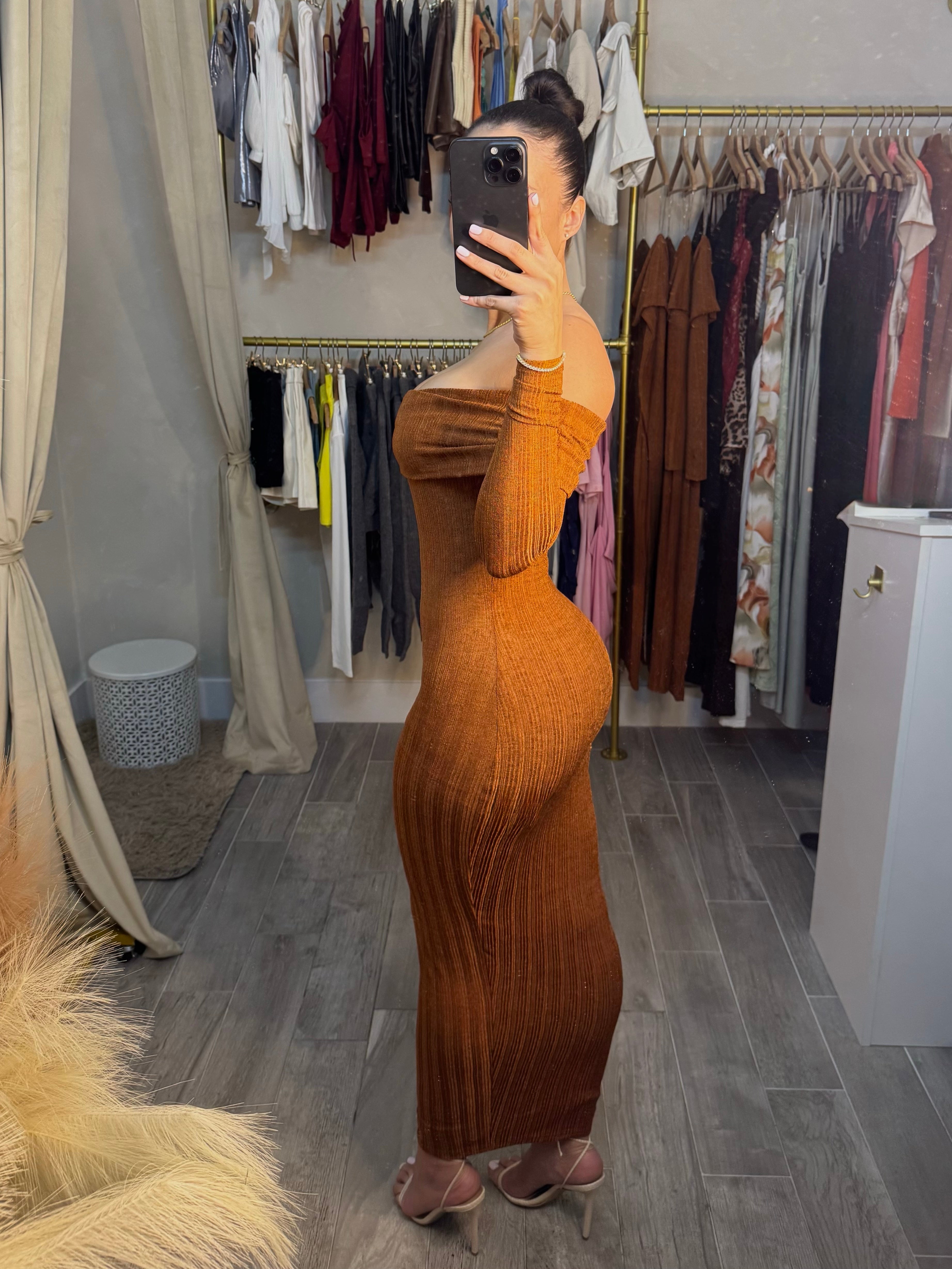 ALL THE FEELS OFF SHOULDER MAXI