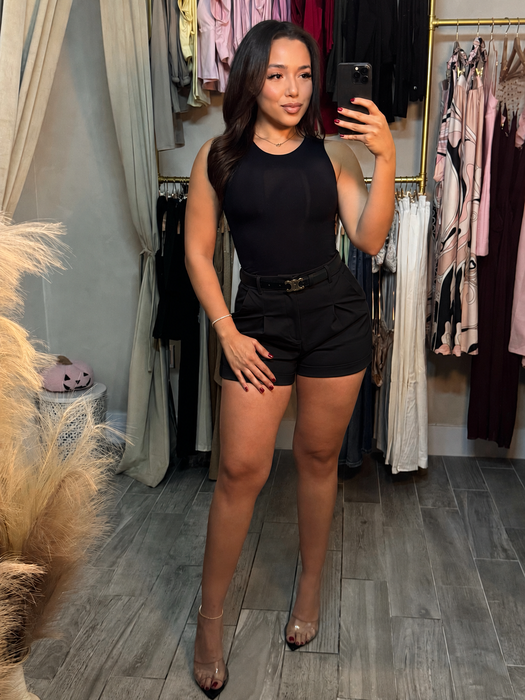 AUTUMN CHIC TROUSER SHORTS | BLACK
