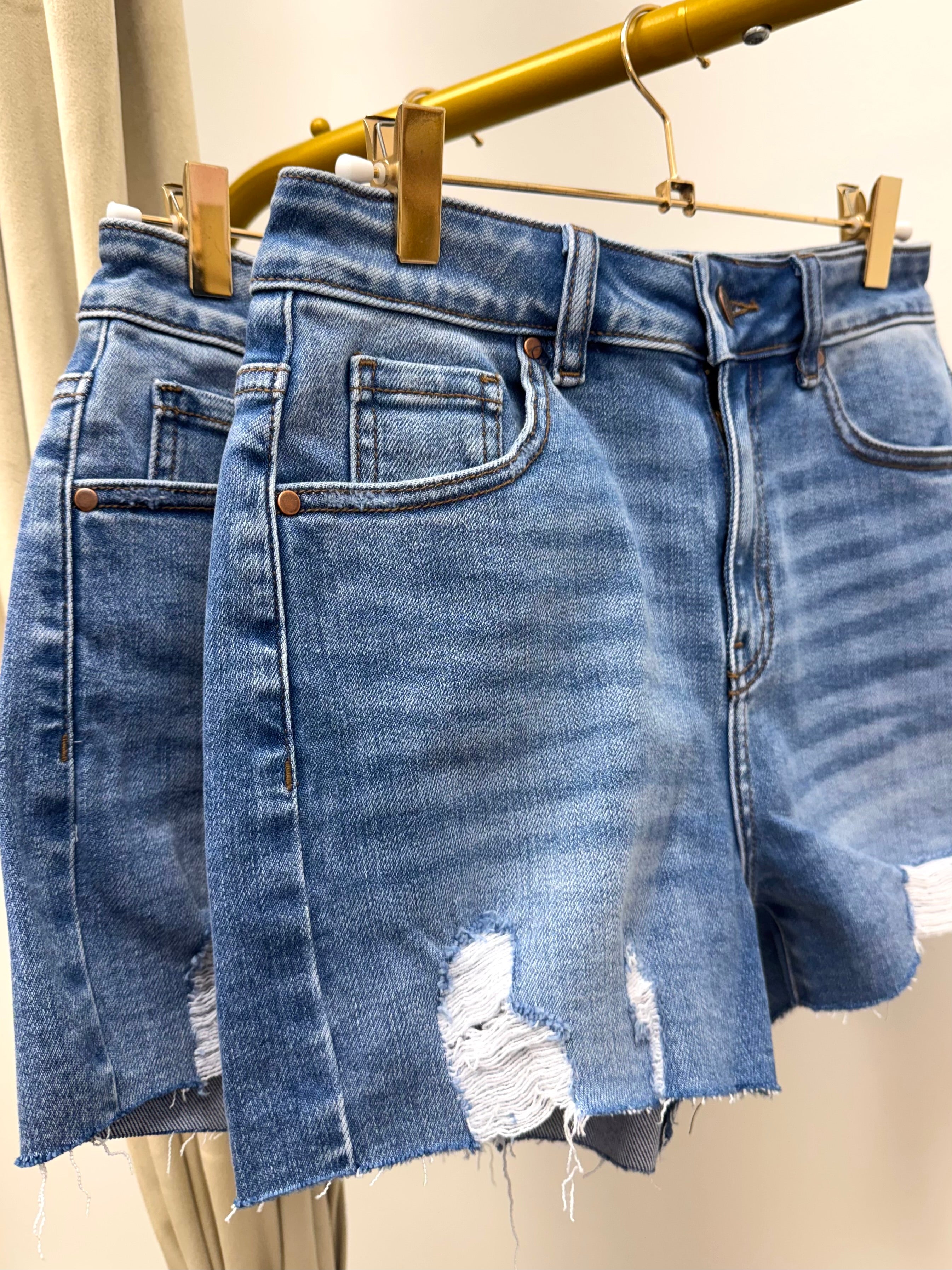 DARK WASH LIGHTLY DISTRESSED SHORTS