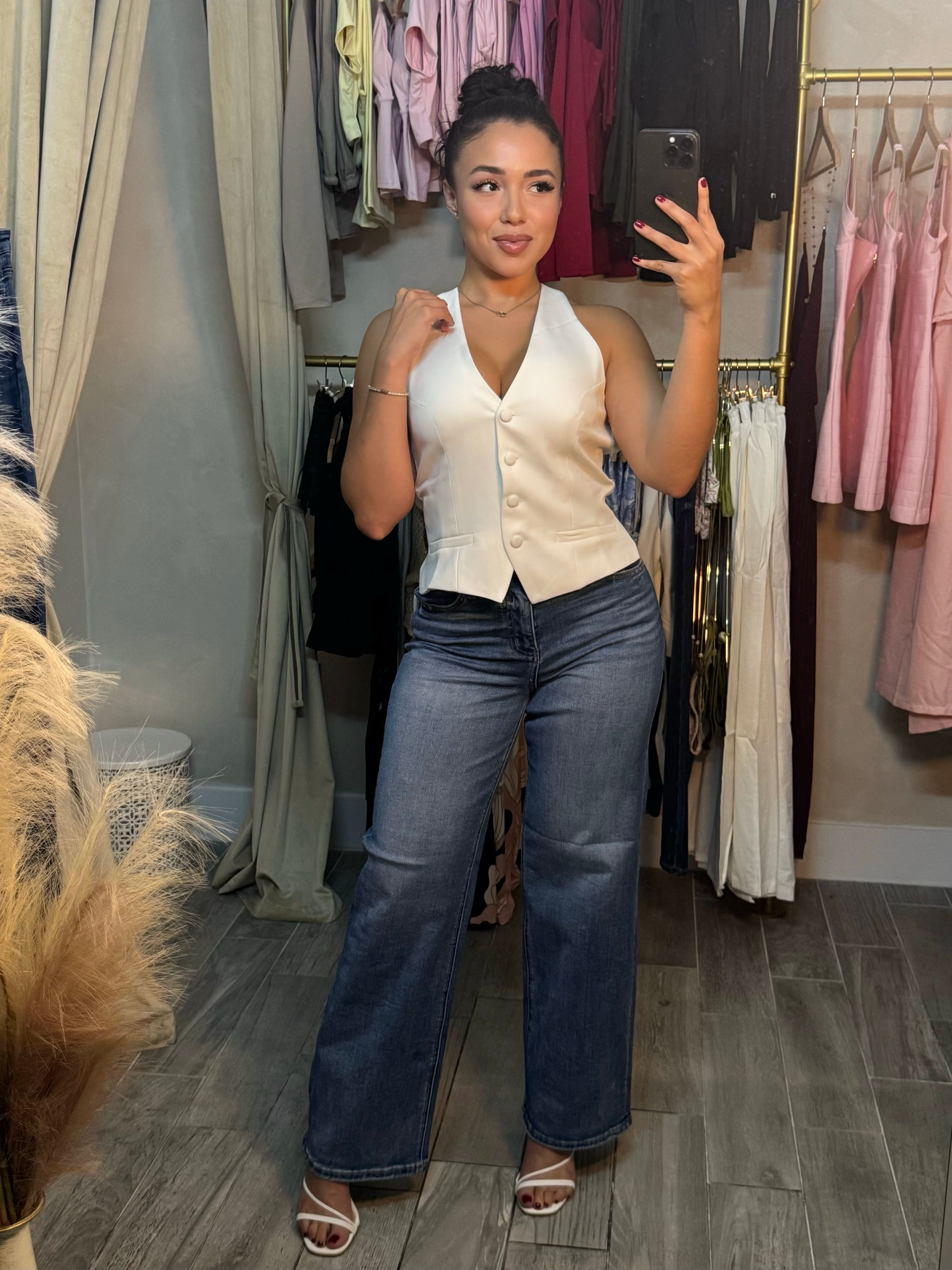 STRAIGHT LEG DENIMS